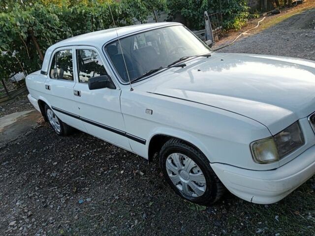 Білий ГАЗ 3110 Волга, об'ємом двигуна 2.4 л та пробігом 53 тис. км за 1800 $, фото 2 на Automoto.ua