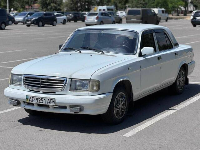 Белый ГАЗ 3110 Волга, объемом двигателя 2.4 л и пробегом 139 тыс. км за 850 $, фото 1 на Automoto.ua