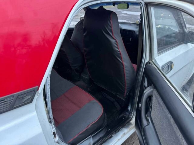 Білий ГАЗ 3110 Волга, об'ємом двигуна 2.4 л та пробігом 250 тис. км за 750 $, фото 7 на Automoto.ua