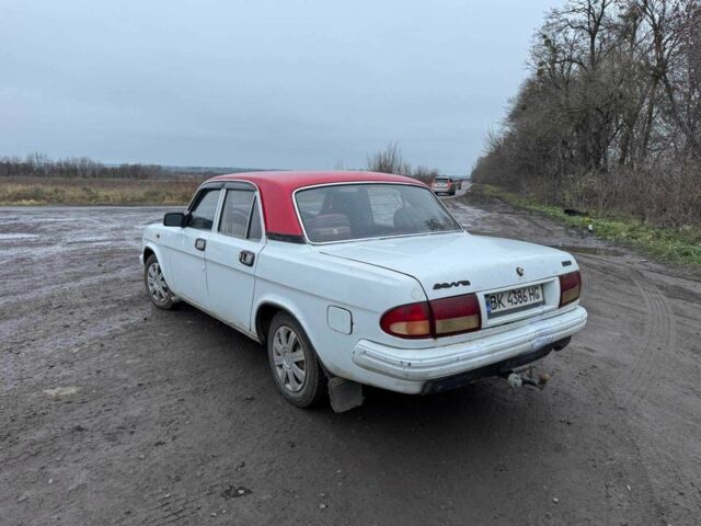 Білий ГАЗ 3110 Волга, об'ємом двигуна 2.4 л та пробігом 250 тис. км за 750 $, фото 4 на Automoto.ua