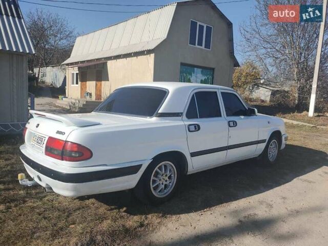 Белый ГАЗ 3110 Волга, объемом двигателя 2.4 л и пробегом 270 тыс. км за 1700 $, фото 5 на Automoto.ua