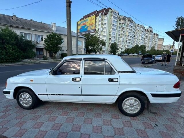 Белый ГАЗ 3110 Волга, объемом двигателя 2.3 л и пробегом 288 тыс. км за 1299 $, фото 3 на Automoto.ua