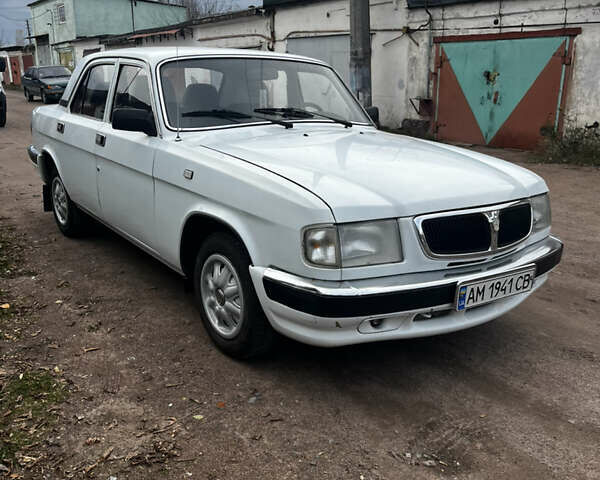 ГАЗ 3110 Волга 2002 в Коростене на Automoto.ua Белый ГАЗ 3110 Волга, объемом двигателя 2.45 л и пробегом 35 тыс. км за 2999 $, фото 10 на Automoto.ua