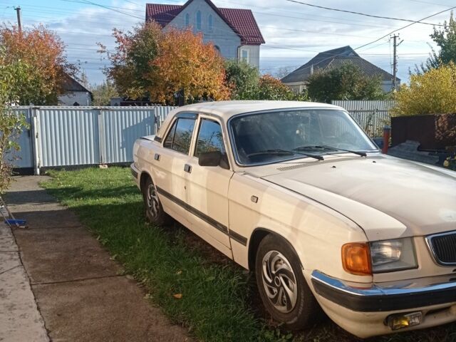 ГАЗ 3110 Волга 2002 в Белой Церкве на Automoto.ua Белый ГАЗ 3110 Волга, объемом двигателя 2.4 л и пробегом 212 тыс. км за 700 $, фото 2 на Automoto.ua