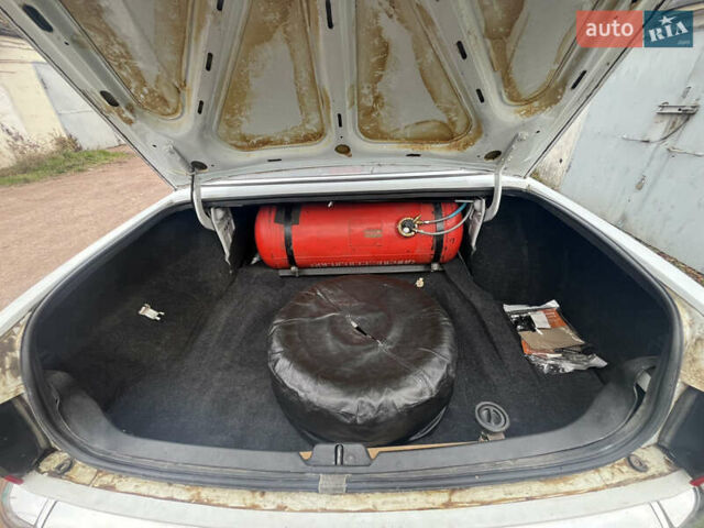 ГАЗ 3110 Волга 2002 в Коростене на Automoto.ua Белый ГАЗ 3110 Волга, объемом двигателя 2.45 л и пробегом 35 тыс. км за 2999 $, фото 20 на Automoto.ua