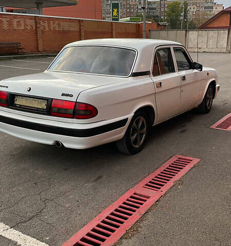 Белый ГАЗ 3110 Волга, объемом двигателя 2.3 л и пробегом 173 тыс. км за 831 $, фото 1 на Automoto.ua