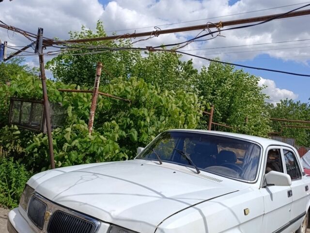 Белый ГАЗ 3110 Волга, объемом двигателя 2.3 л и пробегом 267 тыс. км за 471 $, фото 2 на Automoto.ua