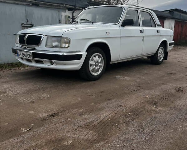 ГАЗ 3110 Волга 2002 в Коростене на Automoto.ua Белый ГАЗ 3110 Волга, объемом двигателя 2.45 л и пробегом 35 тыс. км за 2999 $, фото 1 на Automoto.ua