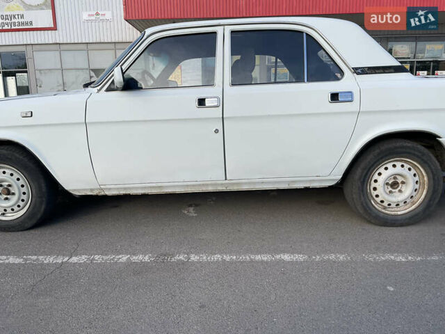 Белый ГАЗ 3110 Волга, объемом двигателя 2.4 л и пробегом 189 тыс. км за 1200 $, фото 4 на Automoto.ua