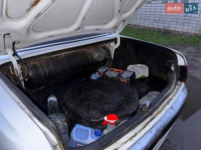 Білий ГАЗ 3110 Волга, об'ємом двигуна 2.3 л та пробігом 89 тис. км за 1800 $, фото 4 на Automoto.ua