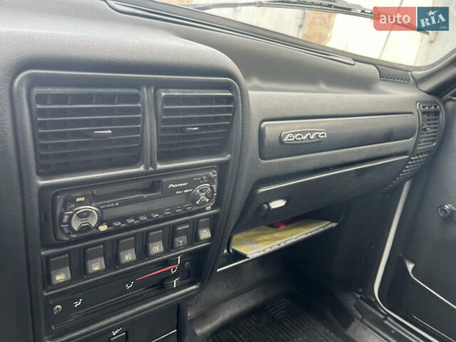 ГАЗ 3110 Волга 2002 в Коростене на Automoto.ua Белый ГАЗ 3110 Волга, объемом двигателя 2.45 л и пробегом 35 тыс. км за 2999 $, фото 28 на Automoto.ua