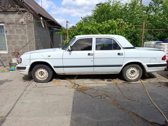 Белый ГАЗ 3110 Волга, объемом двигателя 2.3 л и пробегом 267 тыс. км за 471 $, фото 1 на Automoto.ua
