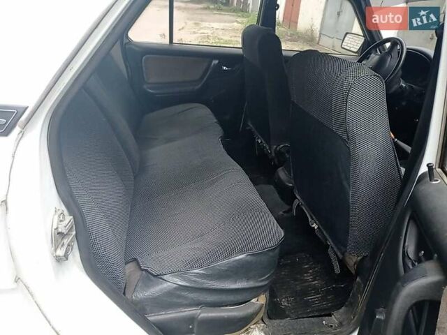 Білий ГАЗ 3110 Волга, об'ємом двигуна 2.45 л та пробігом 150 тис. км за 1500 $, фото 3 на Automoto.ua