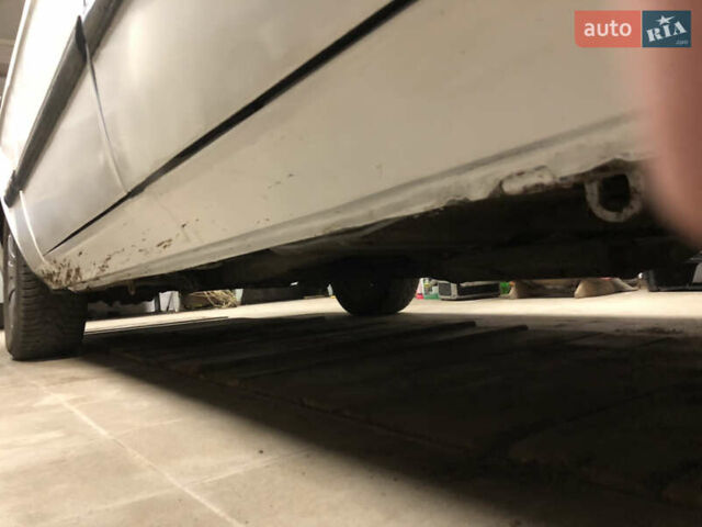 Білий ГАЗ 3110 Волга, об'ємом двигуна 2.3 л та пробігом 141 тис. км за 2100 $, фото 7 на Automoto.ua