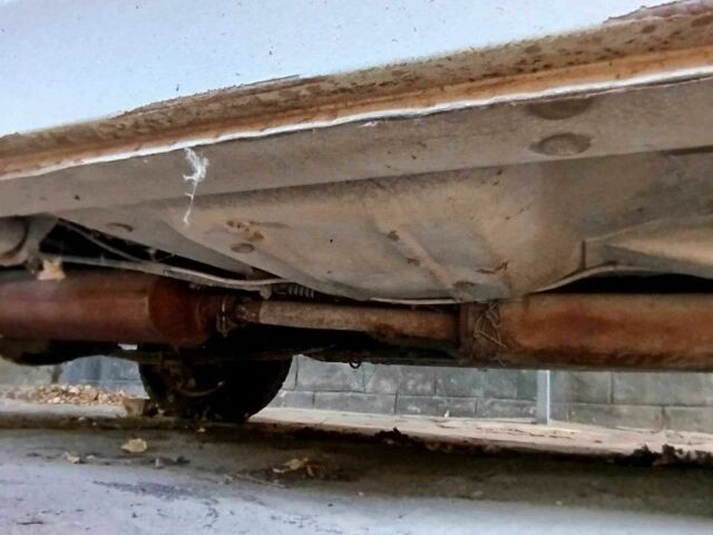 Белый ГАЗ 3110 Волга, объемом двигателя 2.4 л и пробегом 300 тыс. км за 850 $, фото 6 на Automoto.ua