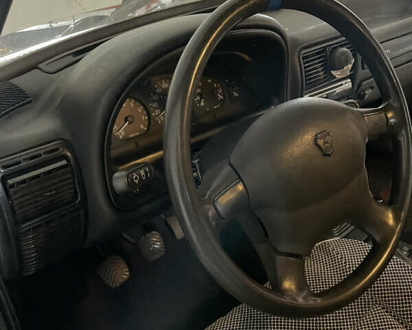 Белый ГАЗ 3110 Волга, объемом двигателя 2.3 л и пробегом 173 тыс. км за 831 $, фото 2 на Automoto.ua