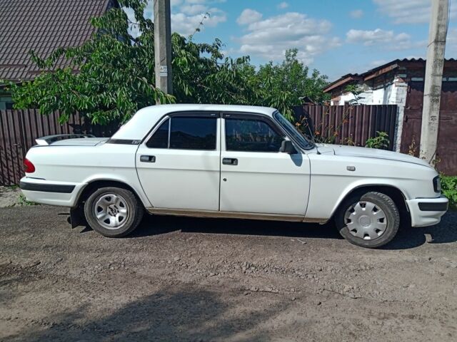 Білий ГАЗ 3110 Волга, об'ємом двигуна 2.3 л та пробігом 340 тис. км за 700 $, фото 1 на Automoto.ua