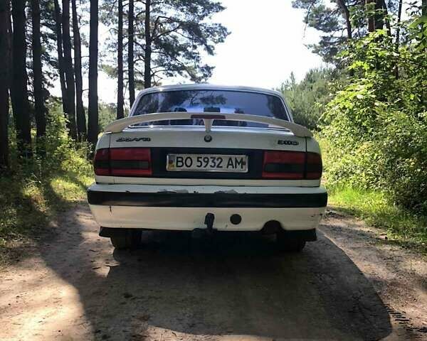 Белый ГАЗ 3110 Волга, объемом двигателя 2.3 л и пробегом 240 тыс. км за 900 $, фото 6 на Automoto.ua