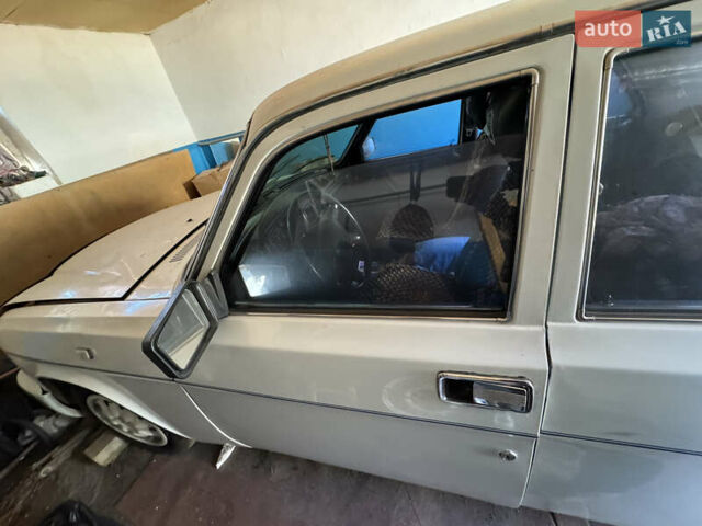 Білий ГАЗ 3110 Волга, об'ємом двигуна 2.45 л та пробігом 382 тис. км за 1000 $, фото 9 на Automoto.ua