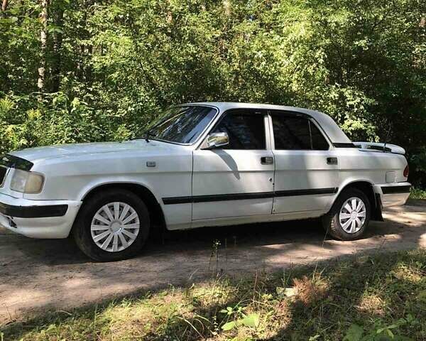 Белый ГАЗ 3110 Волга, объемом двигателя 2.3 л и пробегом 240 тыс. км за 900 $, фото 3 на Automoto.ua