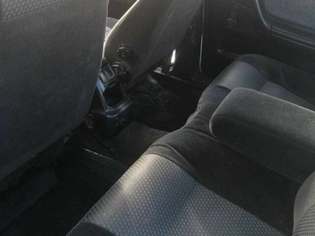 Белый ГАЗ 3110 Волга, объемом двигателя 2.4 л и пробегом 240 тыс. км за 600 $, фото 2 на Automoto.ua