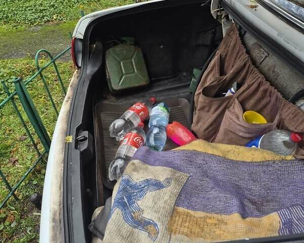 Белый ГАЗ 3110 Волга, объемом двигателя 2.4 л и пробегом 136 тыс. км за 1000 $, фото 5 на Automoto.ua