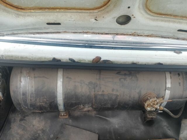 Белый ГАЗ 3110 Волга, объемом двигателя 0 л и пробегом 100 тыс. км за 142 $, фото 6 на Automoto.ua