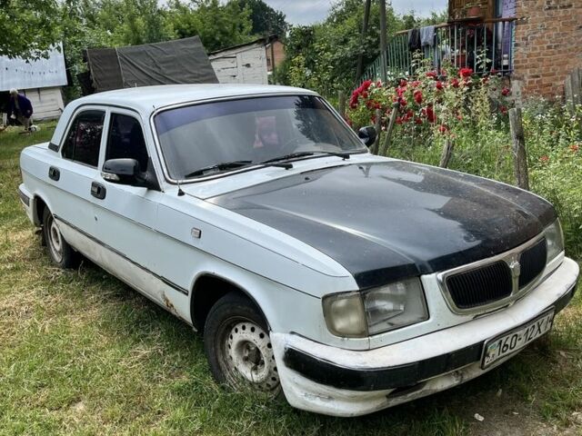 Белый ГАЗ 3110 Волга, объемом двигателя 2.5 л и пробегом 300 тыс. км за 800 $, фото 4 на Automoto.ua