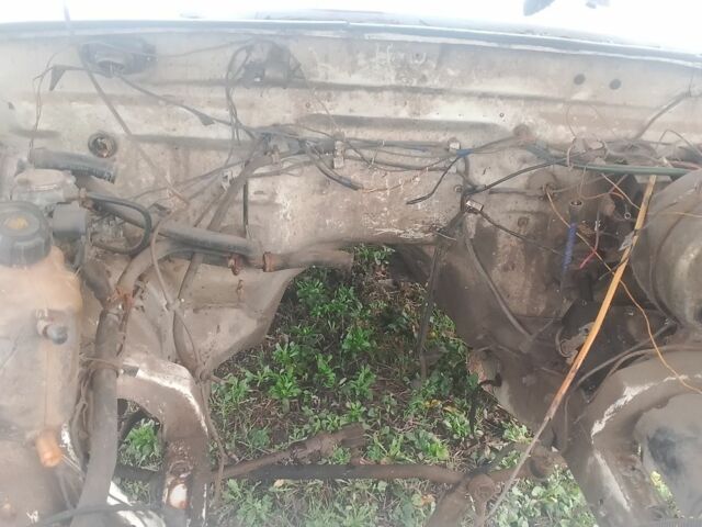 Белый ГАЗ 3110 Волга, объемом двигателя 0 л и пробегом 100 тыс. км за 142 $, фото 5 на Automoto.ua