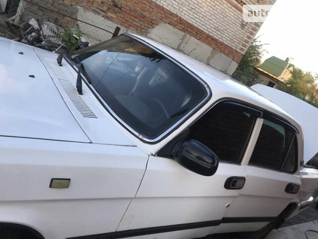 Білий ГАЗ 3110 Волга, об'ємом двигуна 2.3 л та пробігом 251 тис. км за 2600 $, фото 3 на Automoto.ua