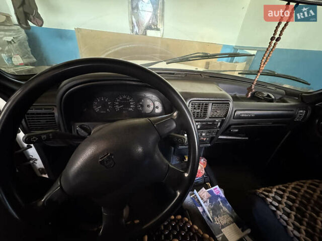 Білий ГАЗ 3110 Волга, об'ємом двигуна 2.45 л та пробігом 382 тис. км за 1000 $, фото 7 на Automoto.ua