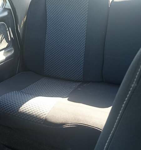 ГАЗ 3110 Волга 2003 в Каменце-Подольском на Automoto.ua Белый ГАЗ 3110 Волга, объемом двигателя 2.45 л и пробегом 179 тыс. км за 1100 $, фото 11 на Automoto.ua