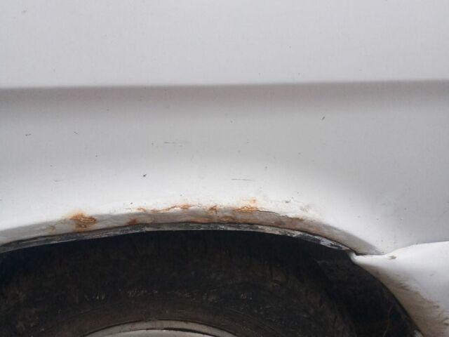 ГАЗ 3110 Волга 2003 у Івано-Франківську на Automoto.ua Білий ГАЗ 3110 Волга, об'ємом двигуна 2.4 л та пробігом 242 тис. км за 1300 $, фото 6 на Automoto.ua