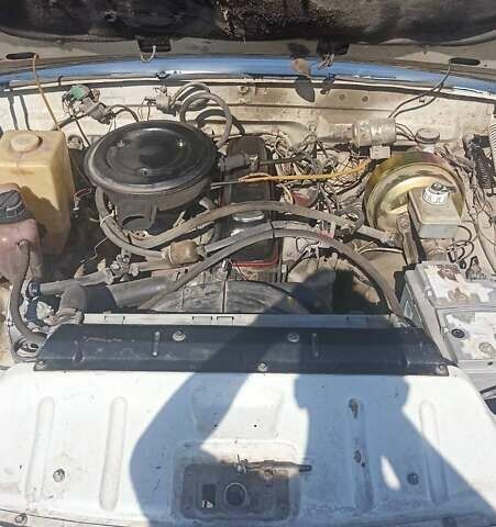 ГАЗ 3110 Волга 2003 в Каменце-Подольском на Automoto.ua Белый ГАЗ 3110 Волга, объемом двигателя 2.45 л и пробегом 179 тыс. км за 1100 $, фото 14 на Automoto.ua