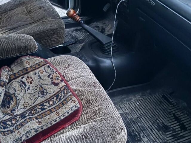 Белый ГАЗ 3110 Волга, объемом двигателя 2.4 л и пробегом 240 тыс. км за 250 $, фото 12 на Automoto.ua