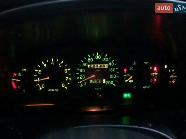 Белый ГАЗ 3110 Волга, объемом двигателя 2.3 л и пробегом 240 тыс. км за 900 $, фото 7 на Automoto.ua