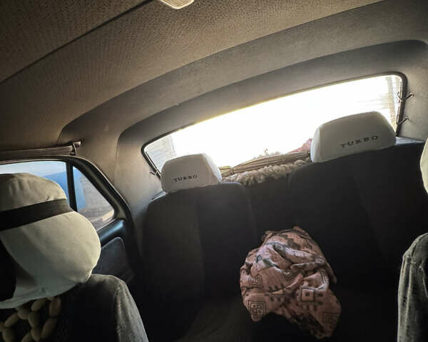 Білий ГАЗ 3110 Волга, об'ємом двигуна 2.45 л та пробігом 382 тис. км за 1000 $, фото 6 на Automoto.ua