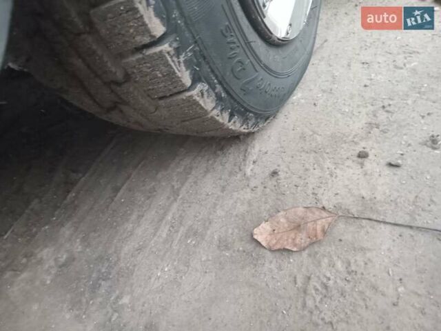 Белый ГАЗ 3110 Волга, объемом двигателя 2.4 л и пробегом 465 тыс. км за 1300 $, фото 5 на Automoto.ua