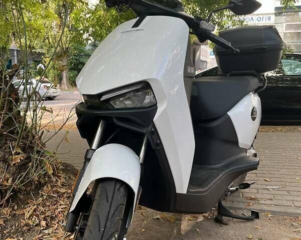 Білий ГАЗ 3110 Волга, об'ємом двигуна 2.45 л та пробігом 3 тис. км за 3000 $, фото 7 на Automoto.ua