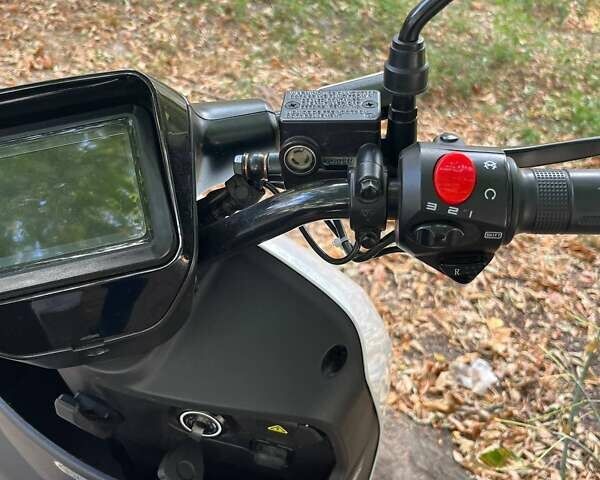 Білий ГАЗ 3110 Волга, об'ємом двигуна 2.45 л та пробігом 3 тис. км за 3000 $, фото 1 на Automoto.ua