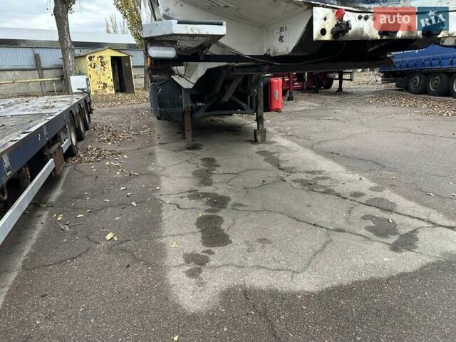 Белый ГАЗ 3110 Волга, объемом двигателя 2.45 л и пробегом 666 тыс. км за 13700 $, фото 5 на Automoto.ua