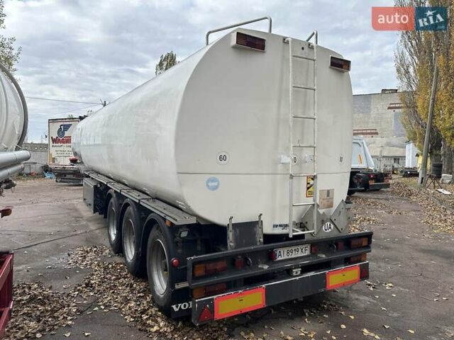 Белый ГАЗ 3110 Волга, объемом двигателя 2.45 л и пробегом 666 тыс. км за 13700 $, фото 2 на Automoto.ua