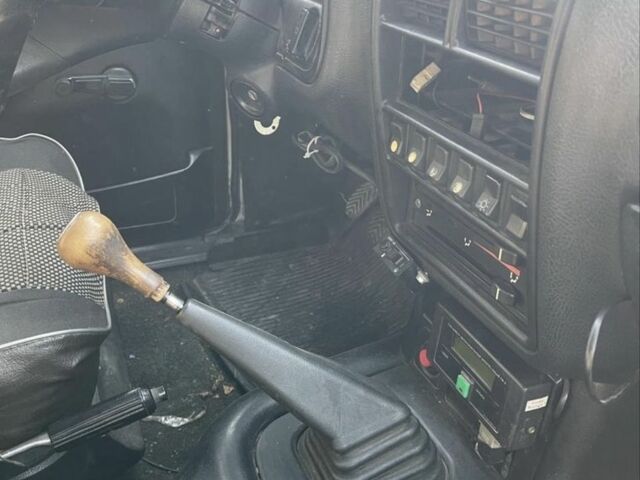 Белый ГАЗ 3110 Волга, объемом двигателя 0 л и пробегом 350 тыс. км за 650 $, фото 2 на Automoto.ua