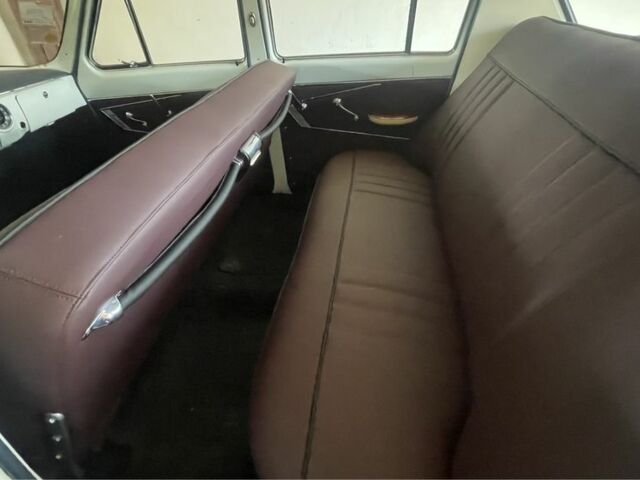 Бежевий ГАЗ 3110 Волга, об'ємом двигуна 2.45 л та пробігом 100 тис. км за 4000 $, фото 7 на Automoto.ua