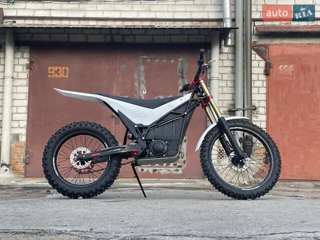 Чорний ГАЗ 3110 Волга, об'ємом двигуна 2.45 л та пробігом 1 тис. км за 4800 $, фото 1 на Automoto.ua