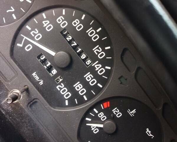 Черный ГАЗ 3110 Волга, объемом двигателя 2.4 л и пробегом 27 тыс. км за 3519 $, фото 12 на Automoto.ua