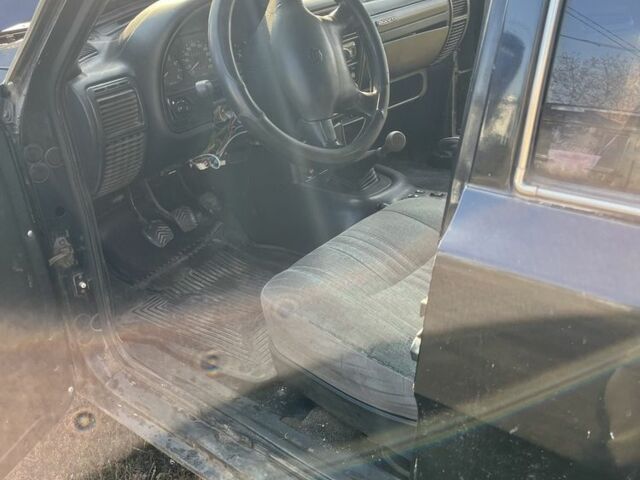 Чорний ГАЗ 3110 Волга, об'ємом двигуна 0 л та пробігом 100 тис. км за 287 $, фото 4 на Automoto.ua