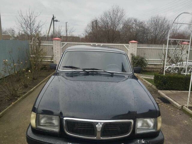 Черный ГАЗ 3110 Волга, объемом двигателя 2.4 л и пробегом 300 тыс. км за 1000 $, фото 1 на Automoto.ua