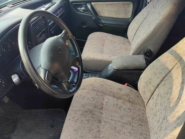 Черный ГАЗ 3110 Волга, объемом двигателя 2.3 л и пробегом 150 тыс. км за 3100 $, фото 3 на Automoto.ua