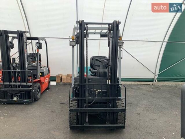 Черный ГАЗ 3110 Волга, объемом двигателя 1.5 л и пробегом 0 тыс. км за 14900 $, фото 2 на Automoto.ua